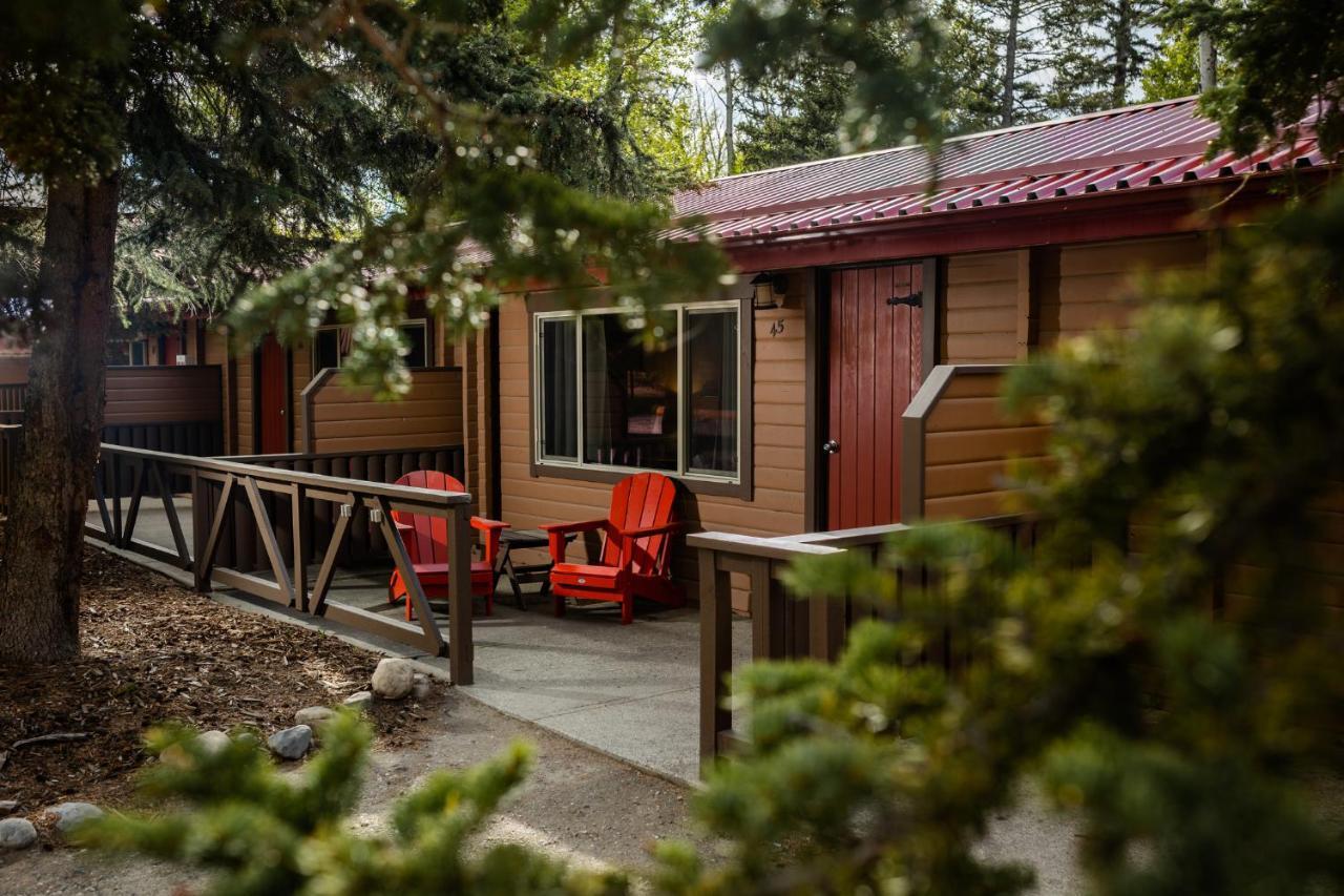 Lodge Miette Mountain *