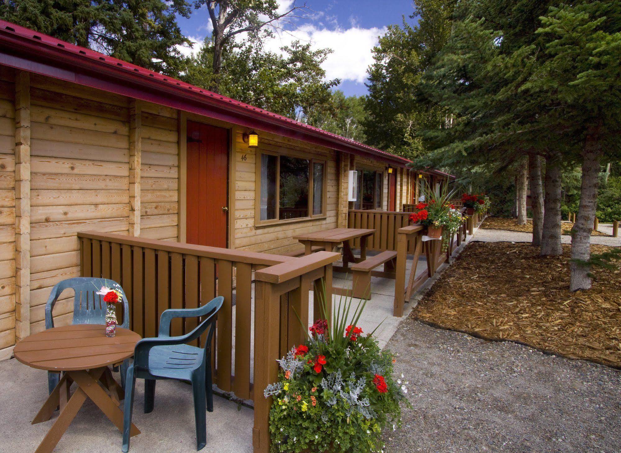 Miette Mountain Lodge Jasper